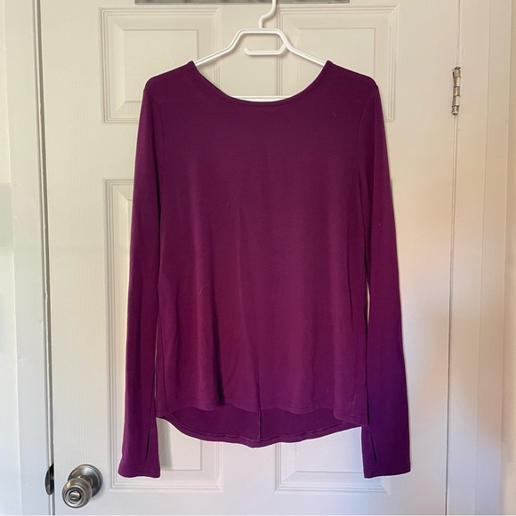 ❌DONATED❌ VSX Keyhole long sleeves - Picture 1 of 5